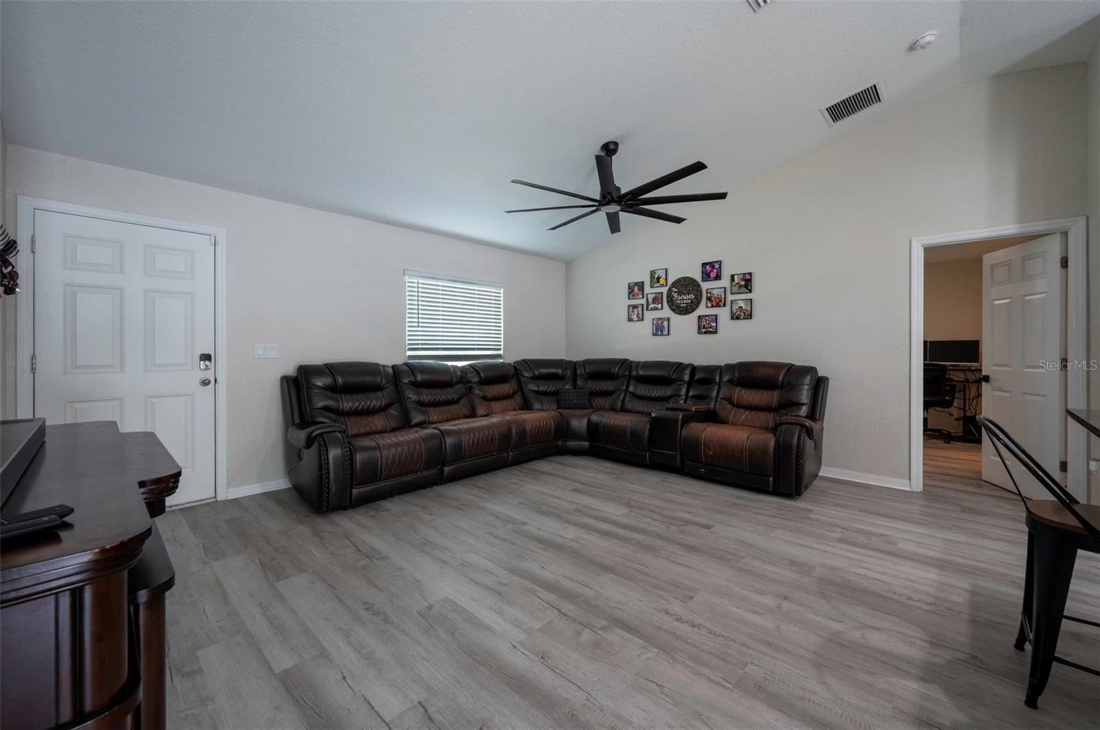 9939 N SANTEE TERRACE
