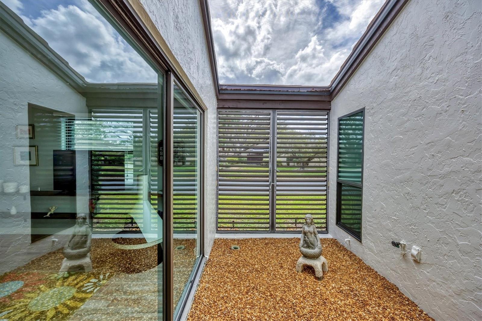 GLEN OAKS MANOR HOMES PH 2 - Residential