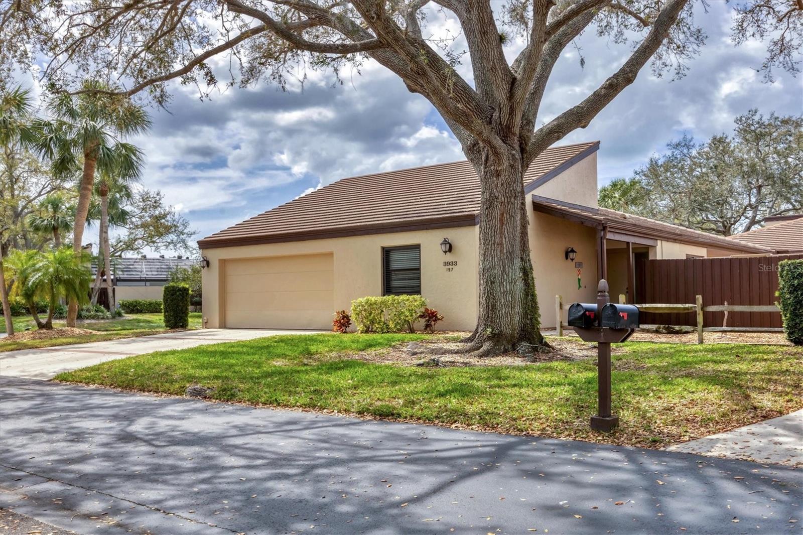 GLEN OAKS MANOR HOMES PH 2 - Residential