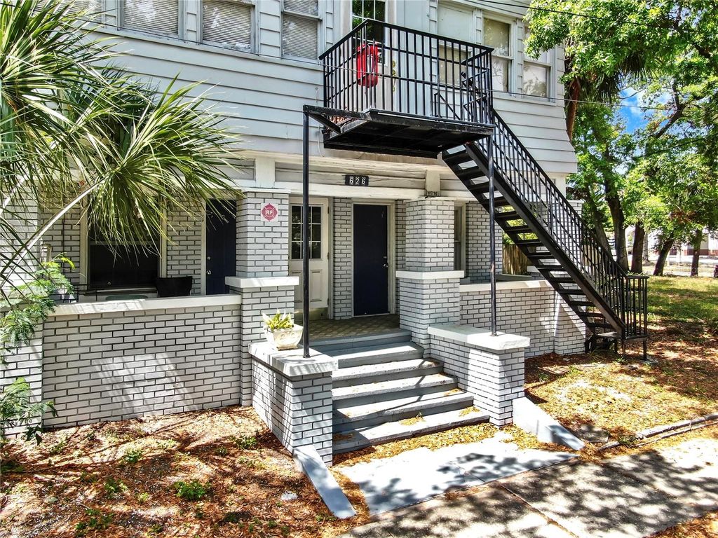 Photo of 626 Highland Street N, St Petersburg, FL 33701 (MLS # A4644368)