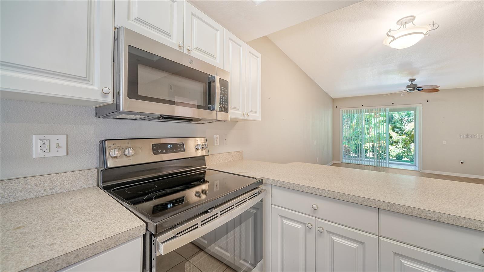 Search Properties for Sale 3 4275 CASTLEBRIDGE LANE 1312B1
