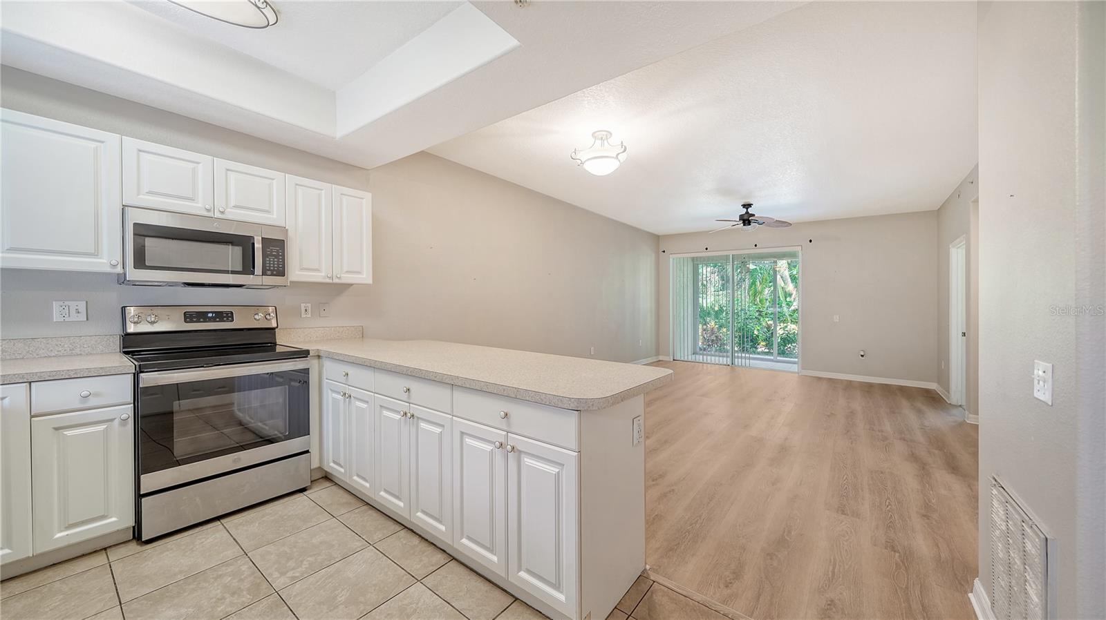 Search Properties for Sale 2 4275 CASTLEBRIDGE LANE 1312B1