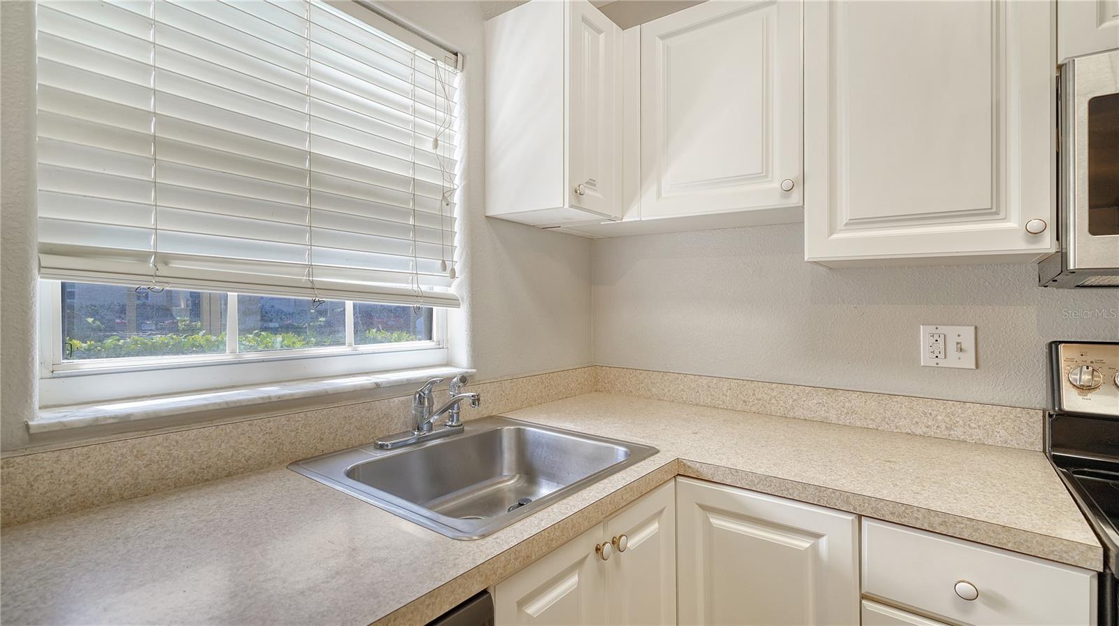 Search Properties for Sale 4 4275 CASTLEBRIDGE LANE 1312B1