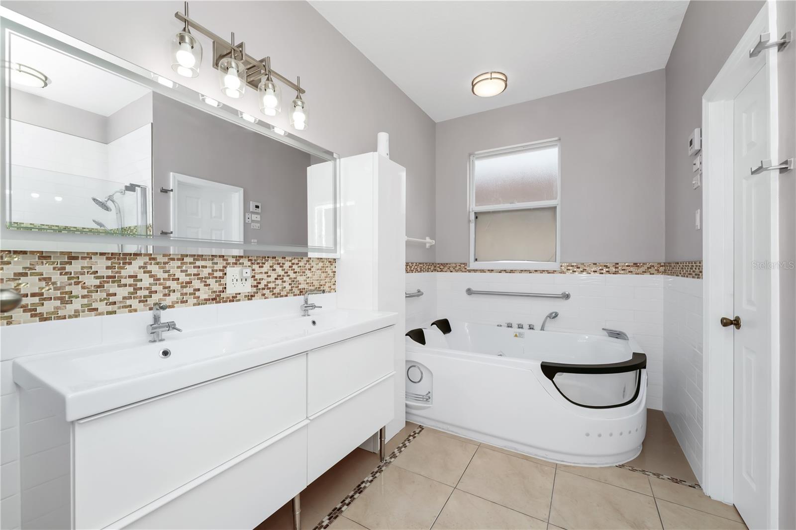 ANDOVER POINT 50 24 - Residential