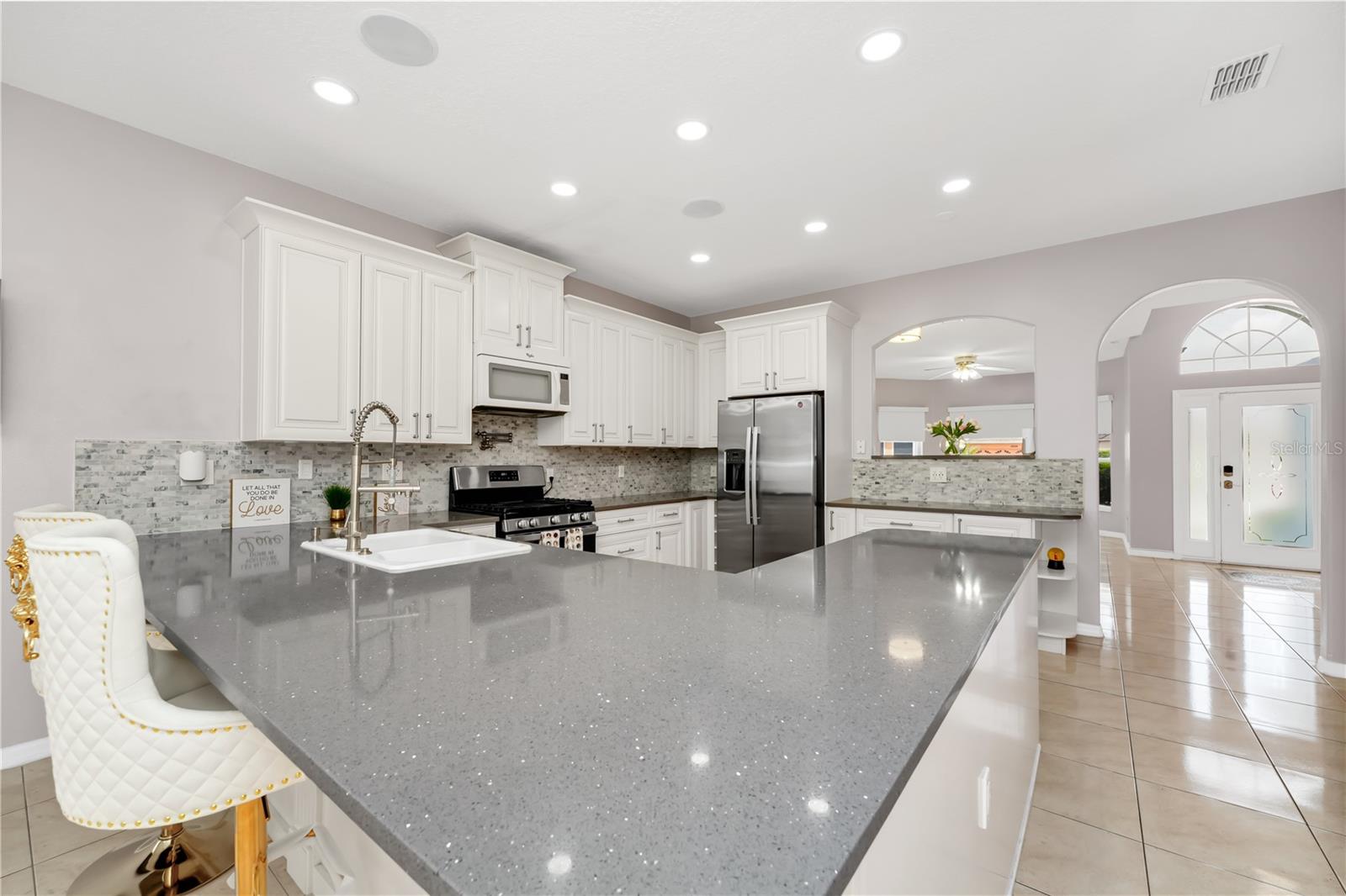 ANDOVER POINT 50 24 - Residential