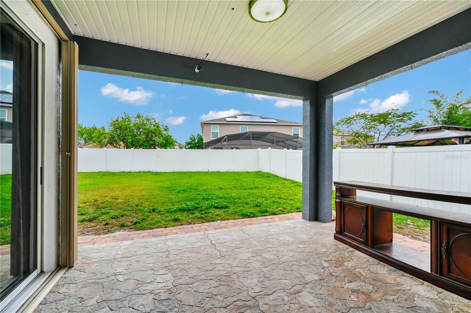 ANDOVER POINT 50 24 - Residential
