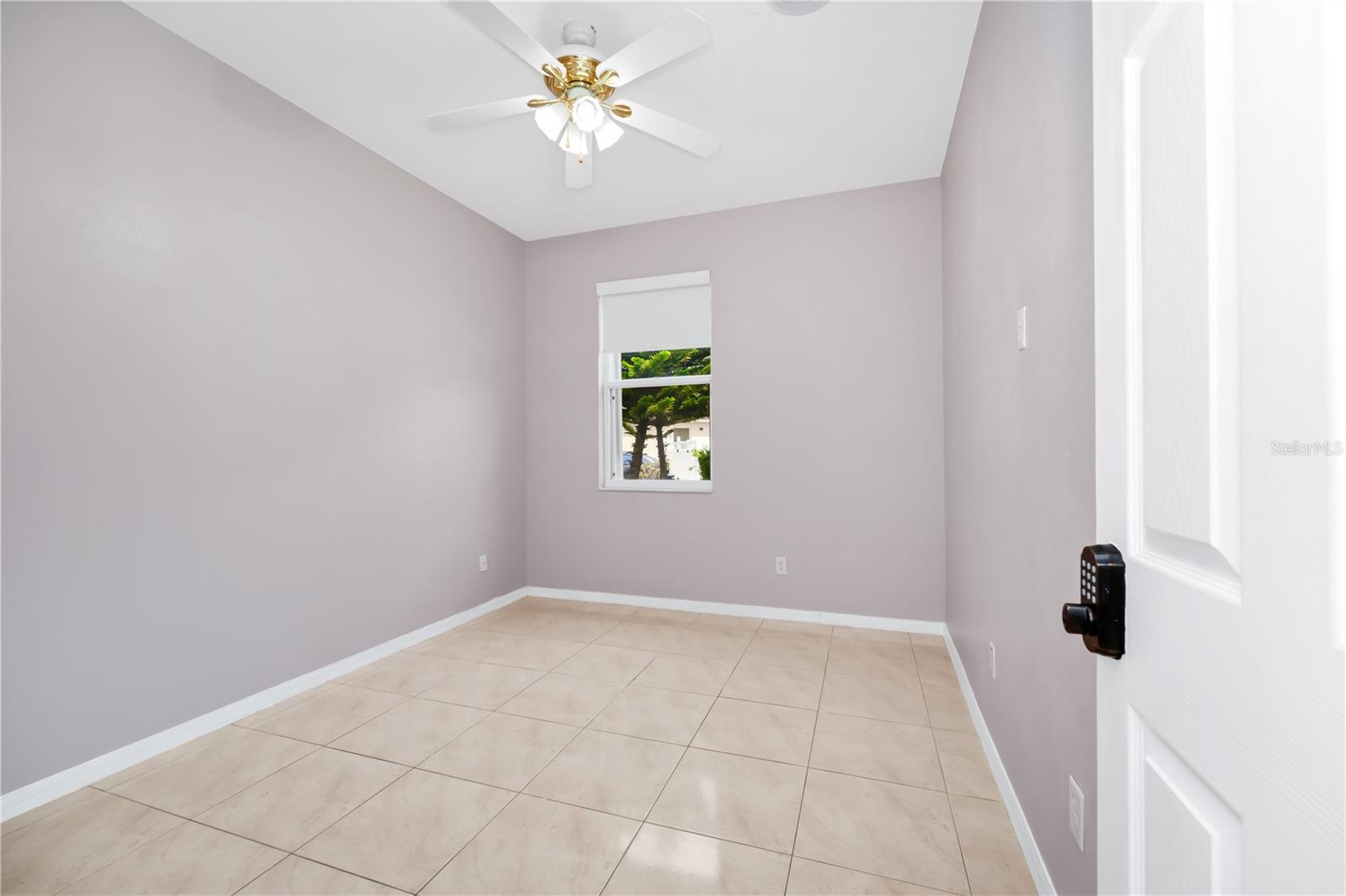 ANDOVER POINT 50 24 - Residential