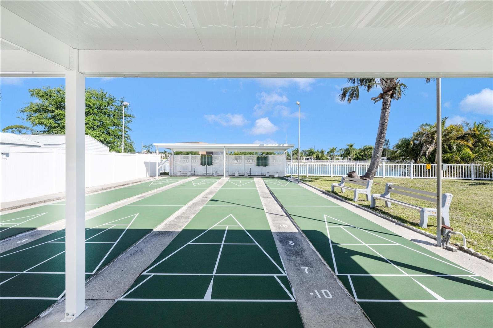 VENETIAN ESTATES - Residential