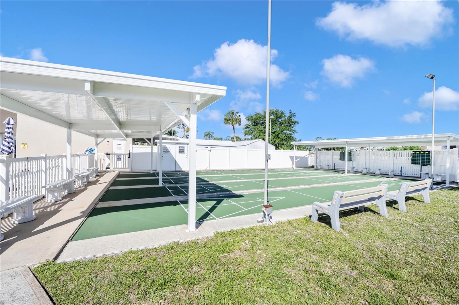 VENETIAN ESTATES - Residential