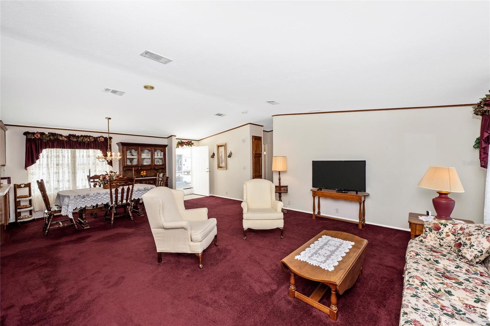 VENETIAN ESTATES - Residential