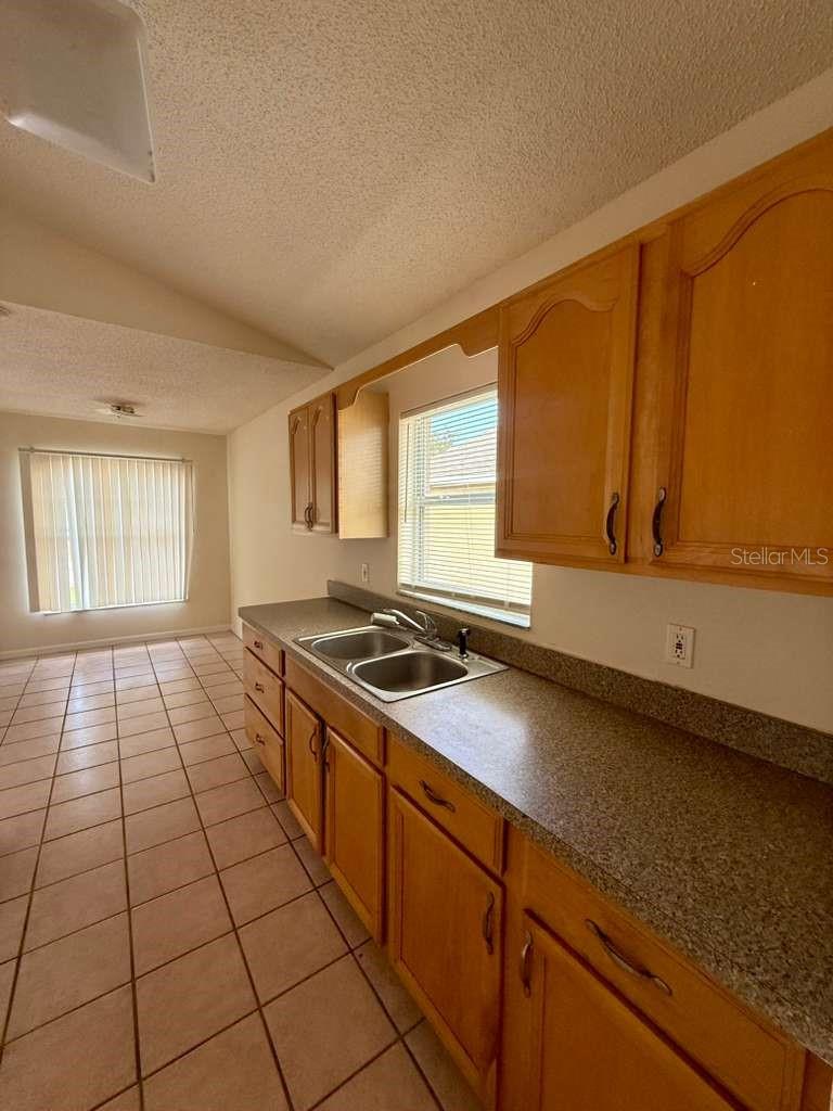 2517 DAFFADIL TERRACE