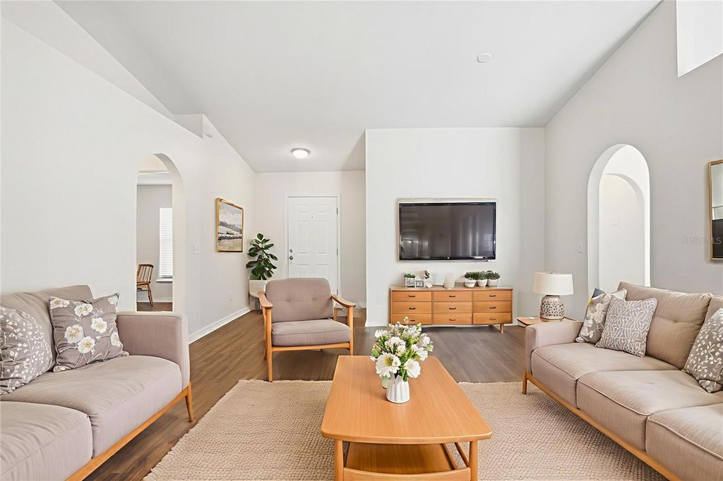 Photo of 914 Stallion Way, Valrico, FL 33594 (MLS # O6374614)