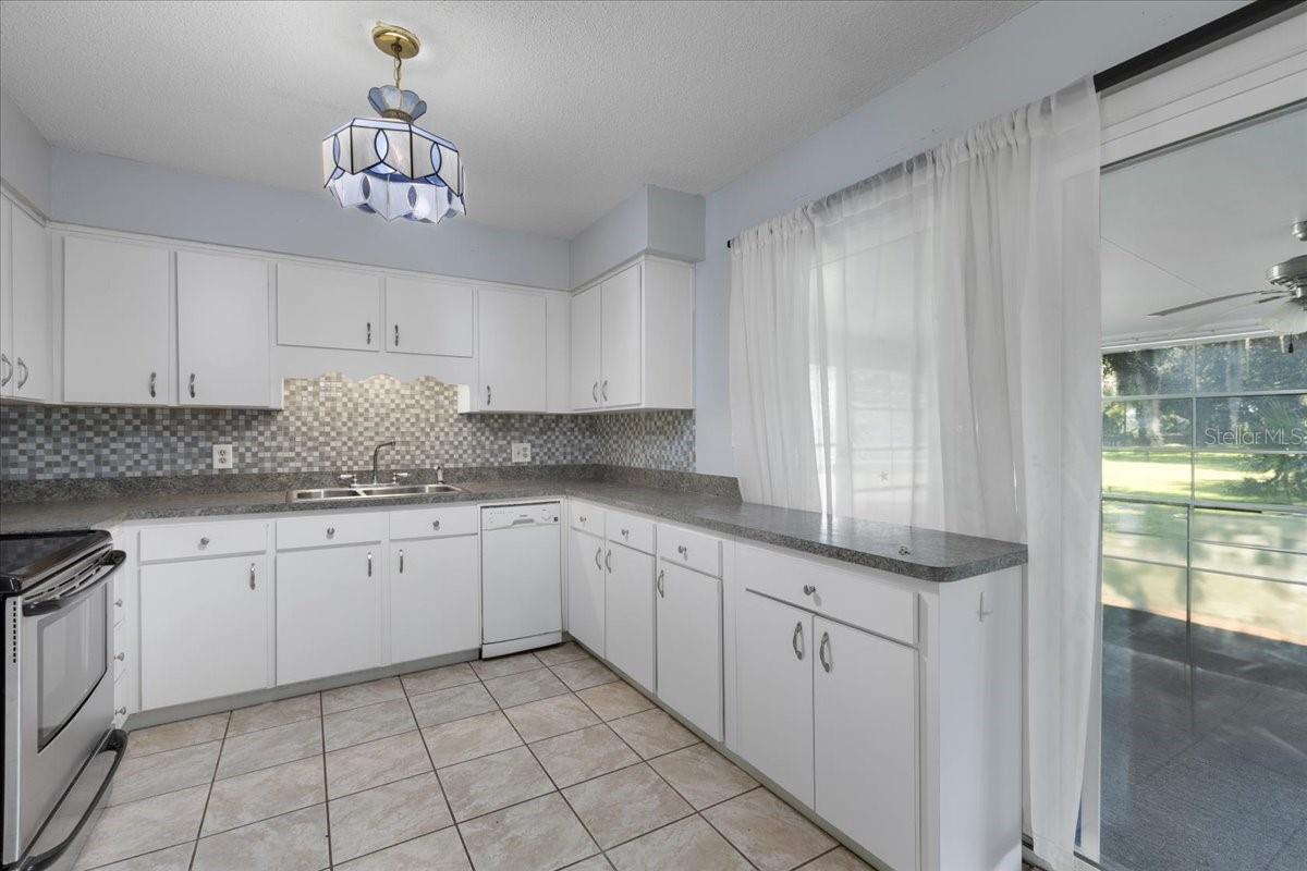 MANATEE FARMS ESTATE 1 - Residential