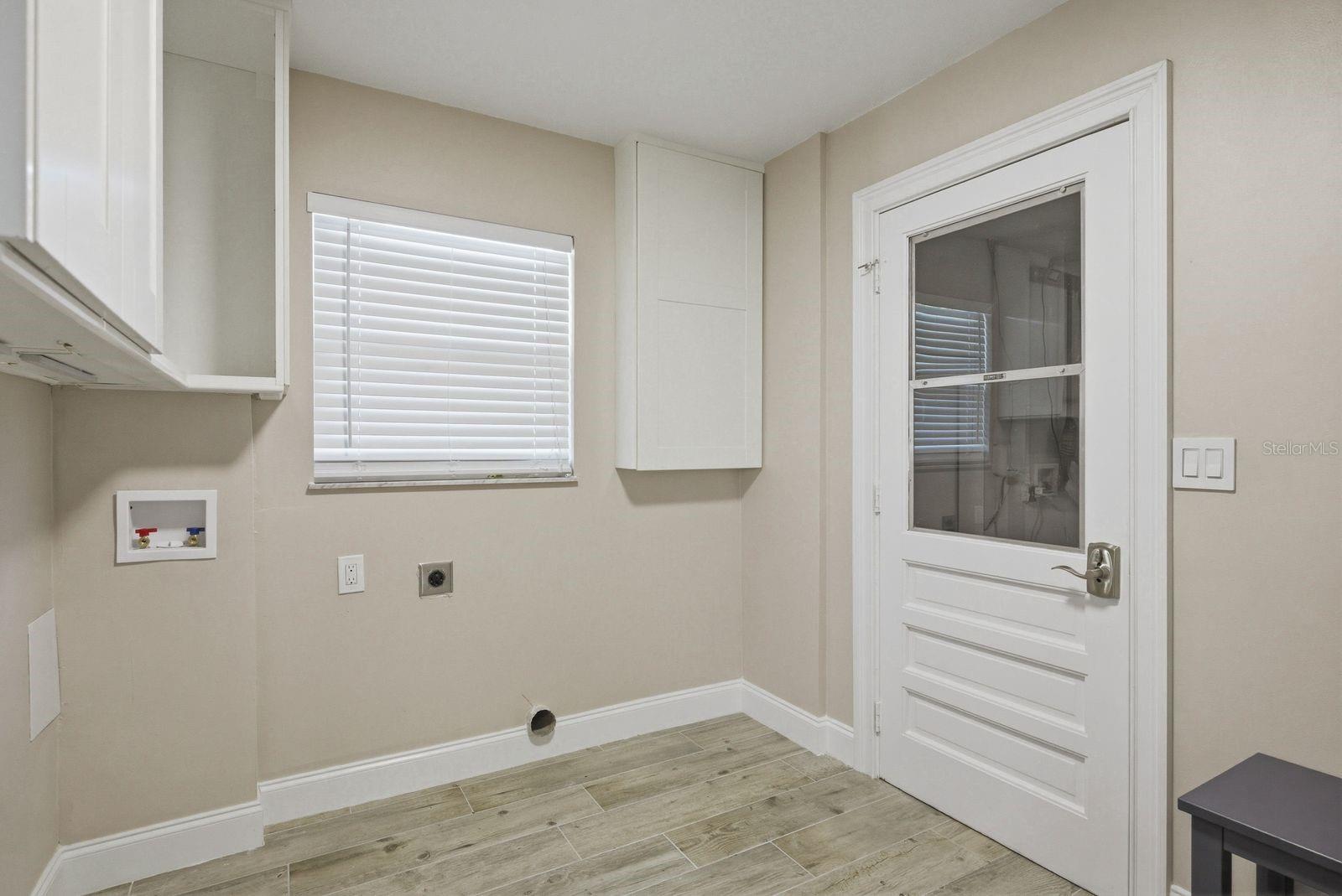 DRIFTWOOD ISLES - Residential