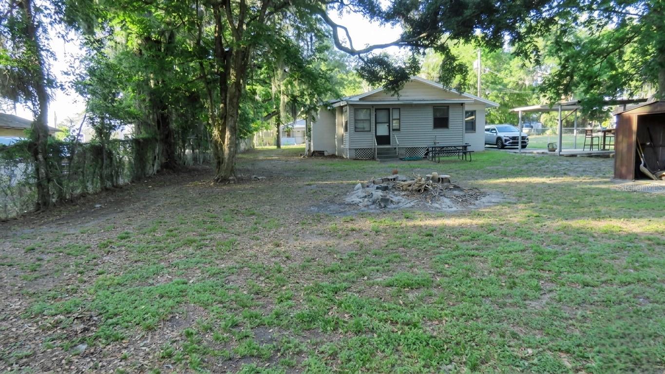 LEESBURG JACKSONS ADD NEWTOWN - Residential