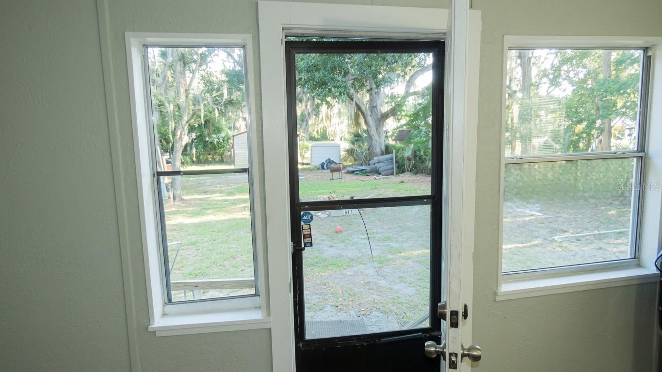 LEESBURG JACKSONS ADD NEWTOWN - Residential