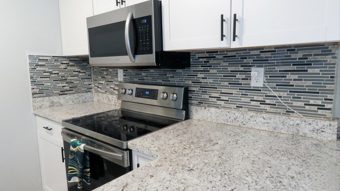 LEESBURG JACKSONS ADD NEWTOWN - Residential