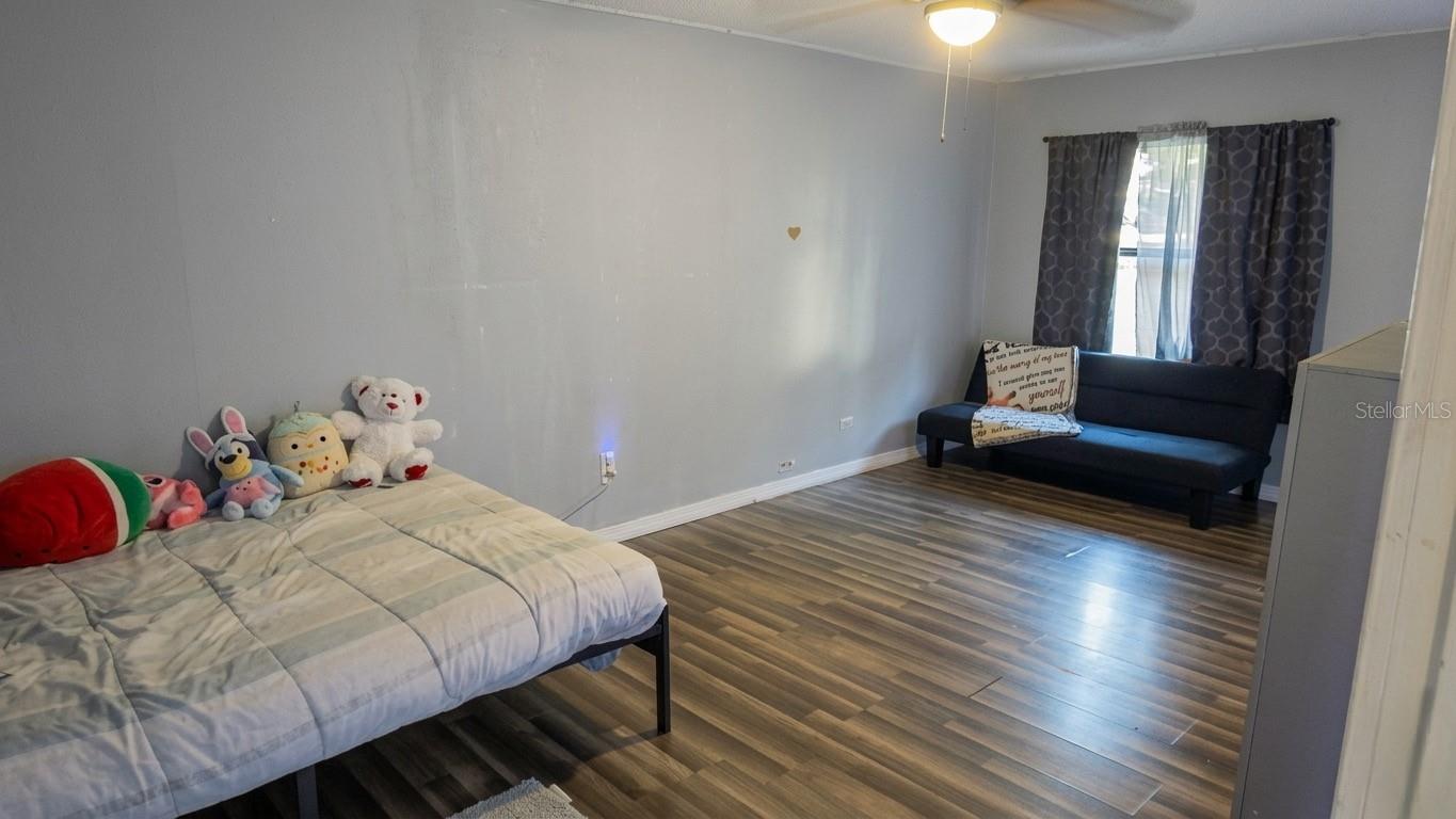 LEESBURG JACKSONS ADD NEWTOWN - Residential