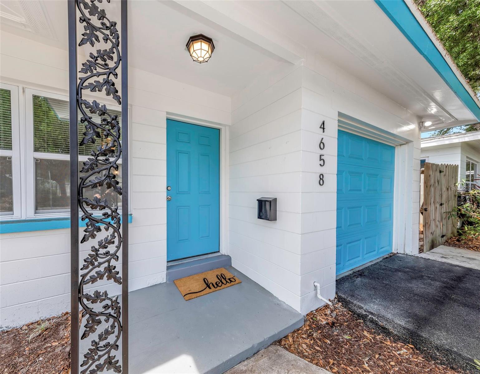WEST SHADOW LAWN - Residential