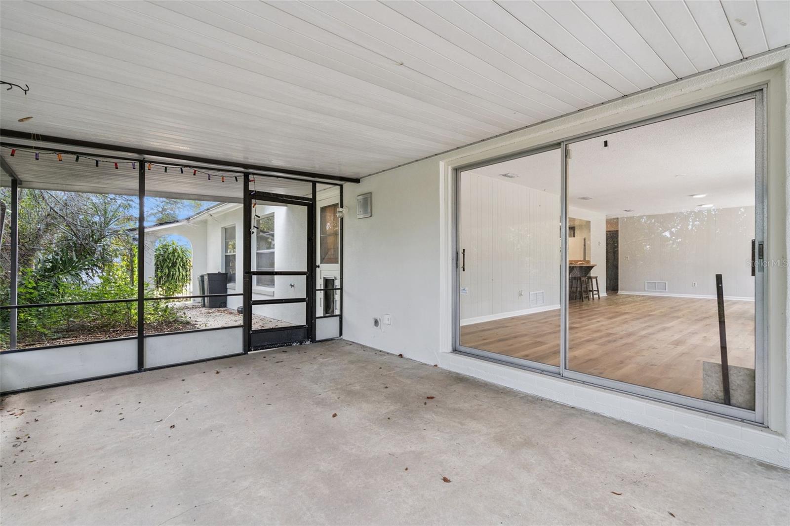 DELTONA LAKES UNIT 08 - Residential