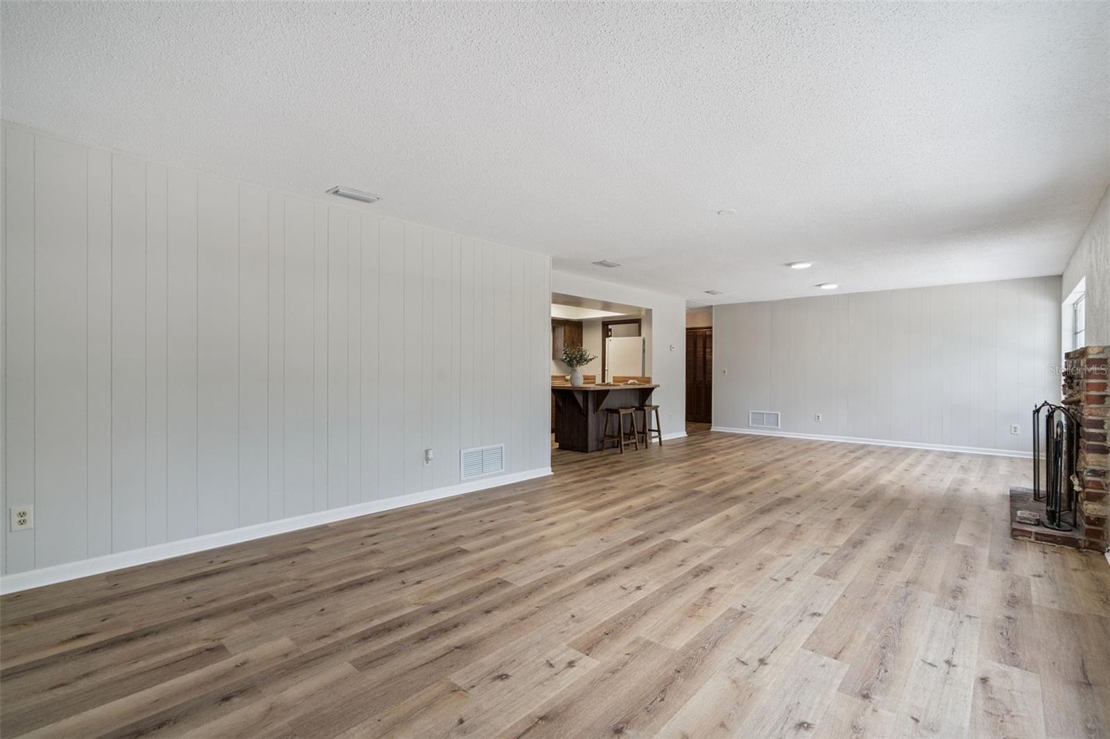 DELTONA LAKES UNIT 08 - Residential