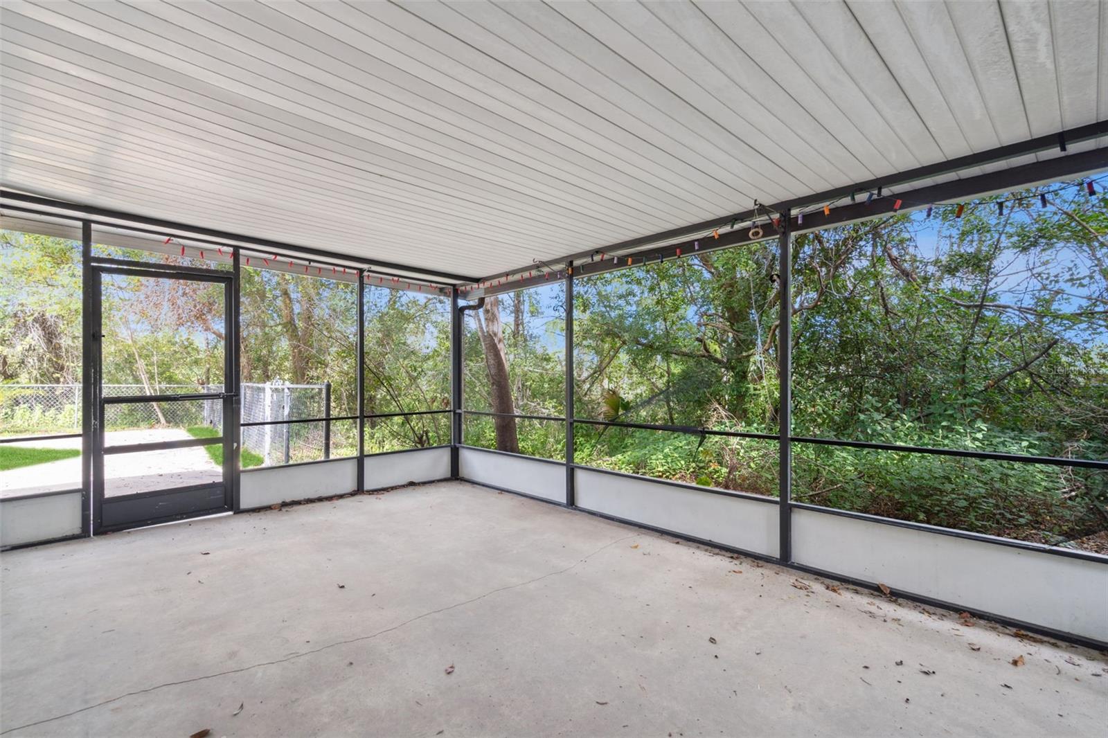 DELTONA LAKES UNIT 08 - Residential