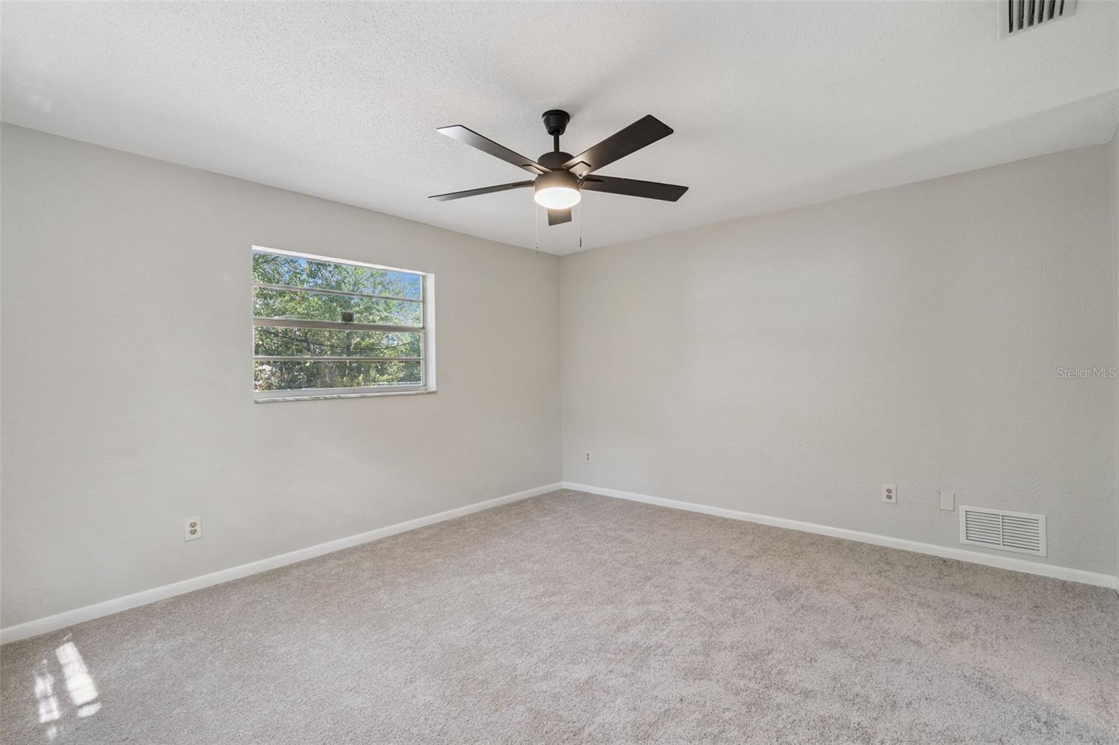 DELTONA LAKES UNIT 08 - Residential