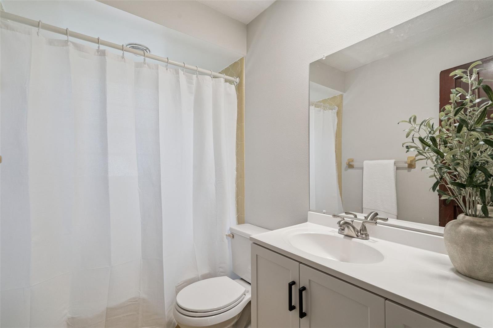 DELTONA LAKES UNIT 08 - Residential