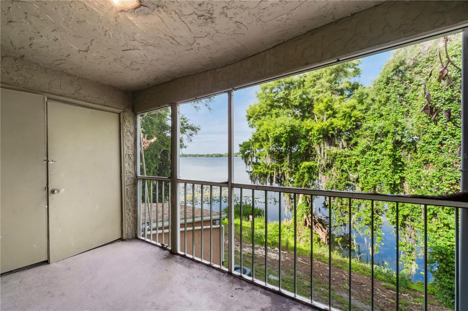 CYPRESS POINTE/LK ORLANDO - Residential Lease
