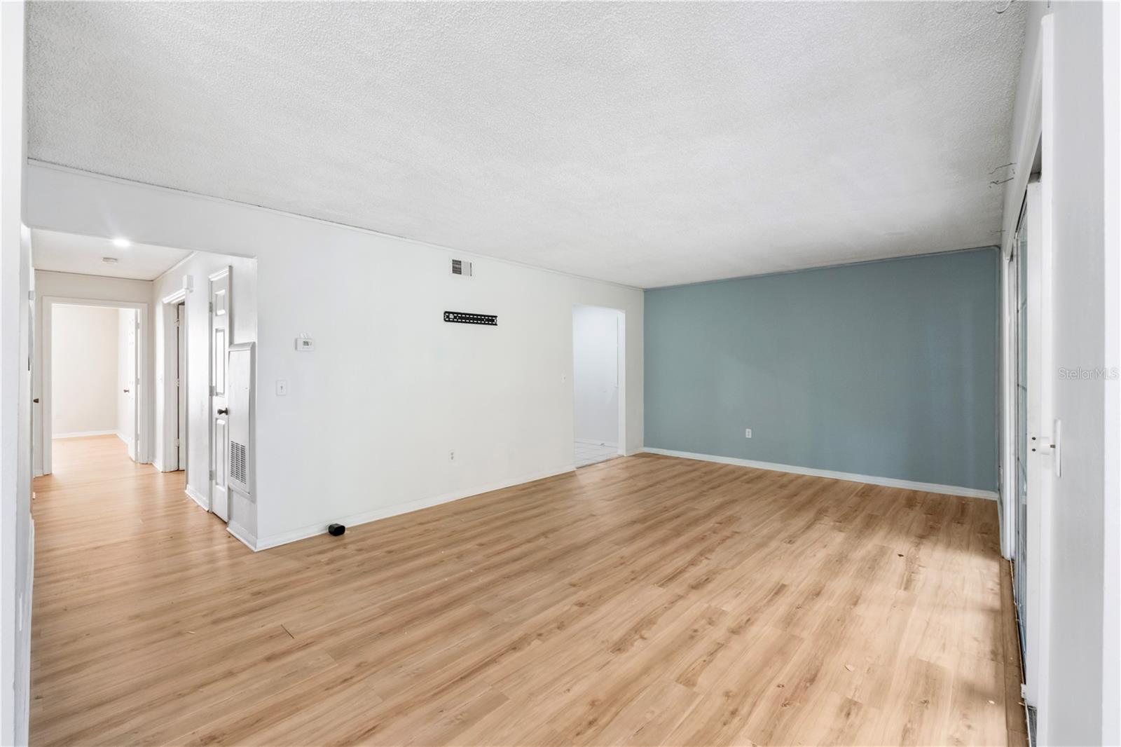 CYPRESS POINTE/LK ORLANDO - Residential Lease