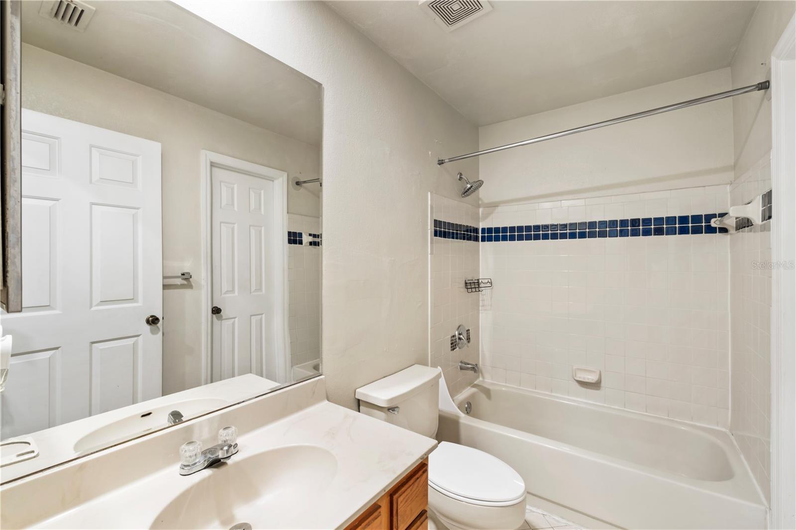 CYPRESS POINTE/LK ORLANDO - Residential Lease