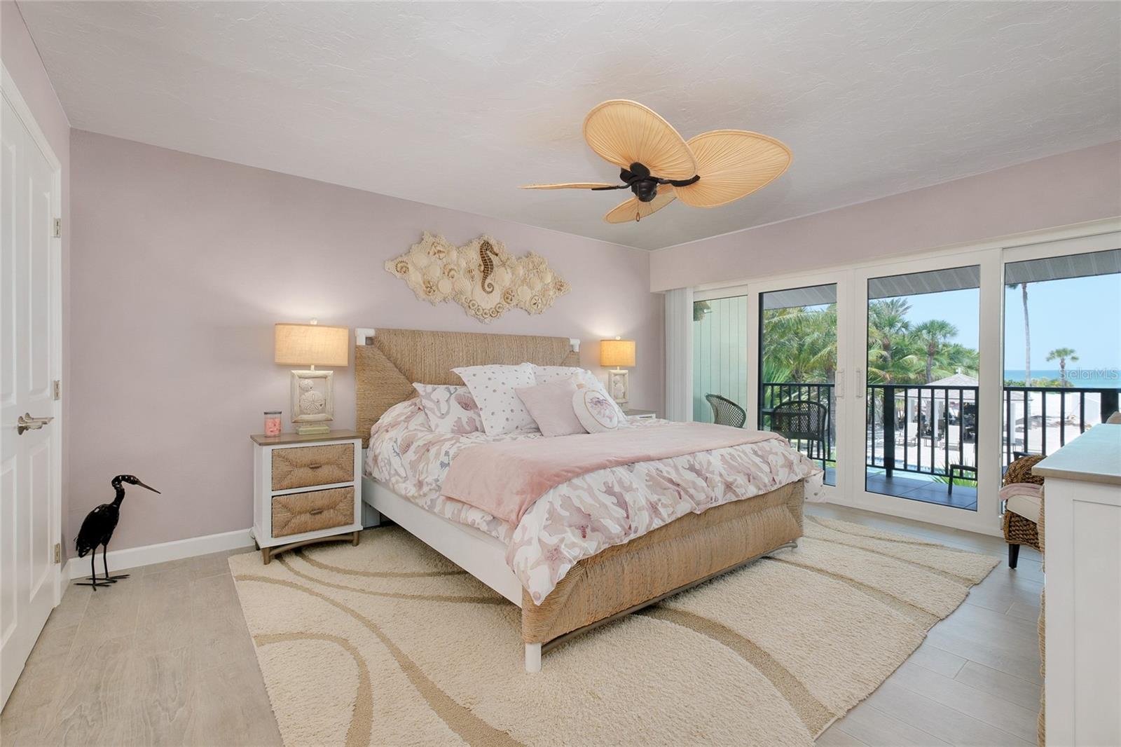 SIESTA SANDS - Residential