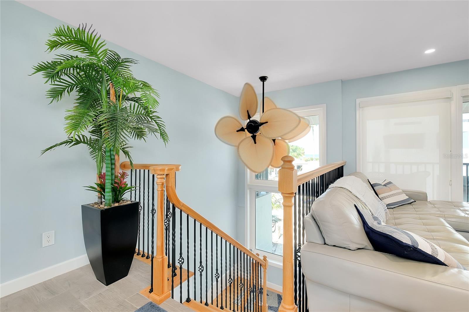 SIESTA SANDS - Residential