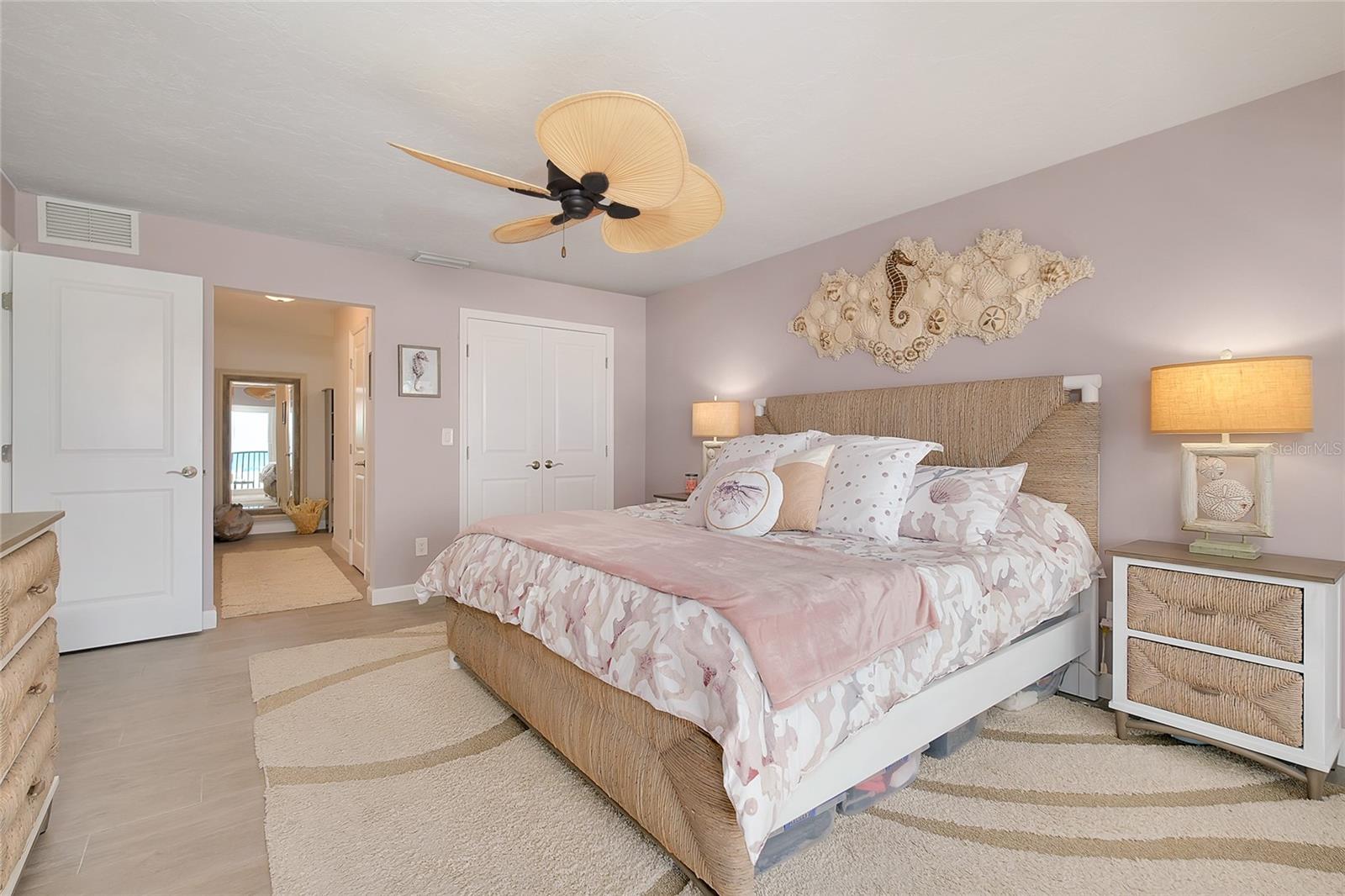 SIESTA SANDS - Residential