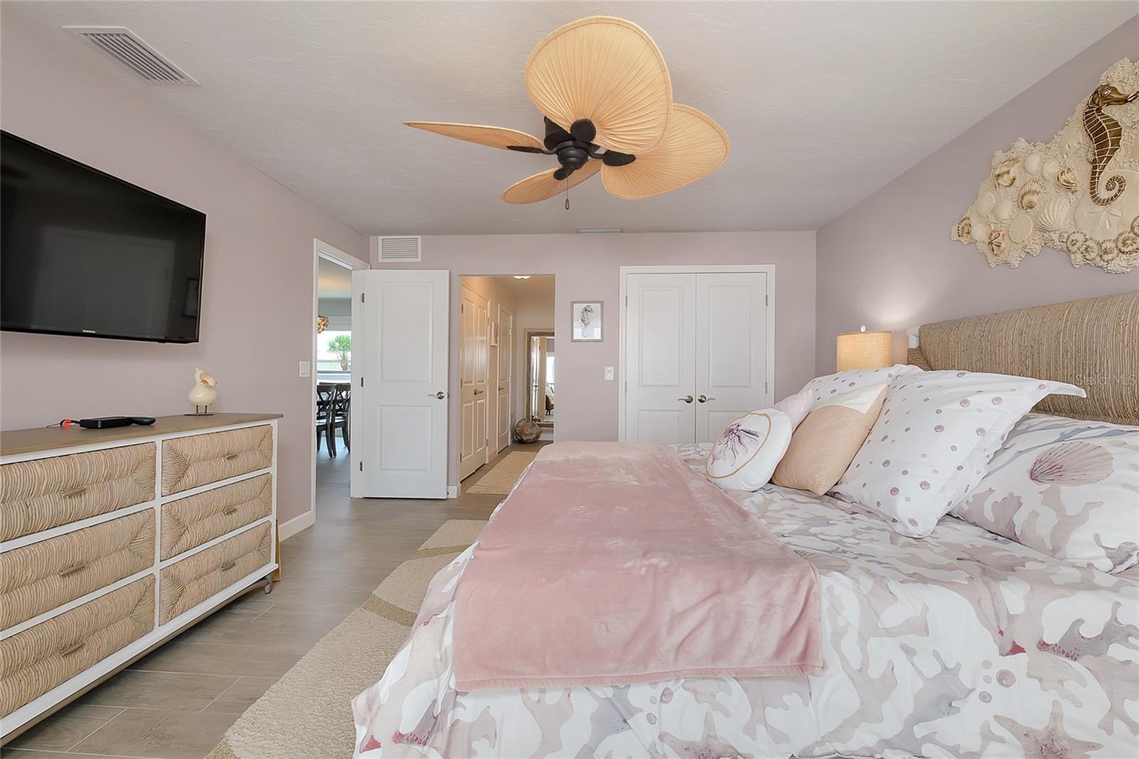 SIESTA SANDS - Residential