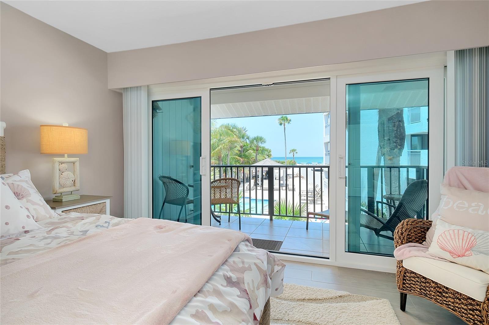 SIESTA SANDS - Residential