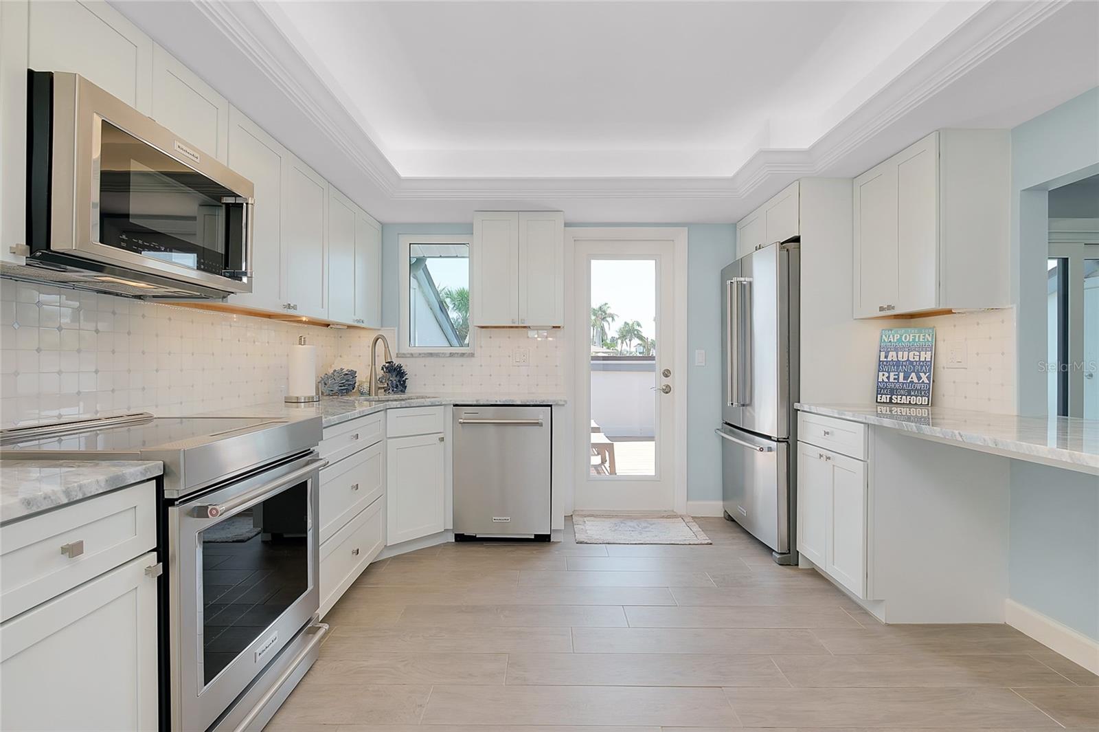 SIESTA SANDS - Residential