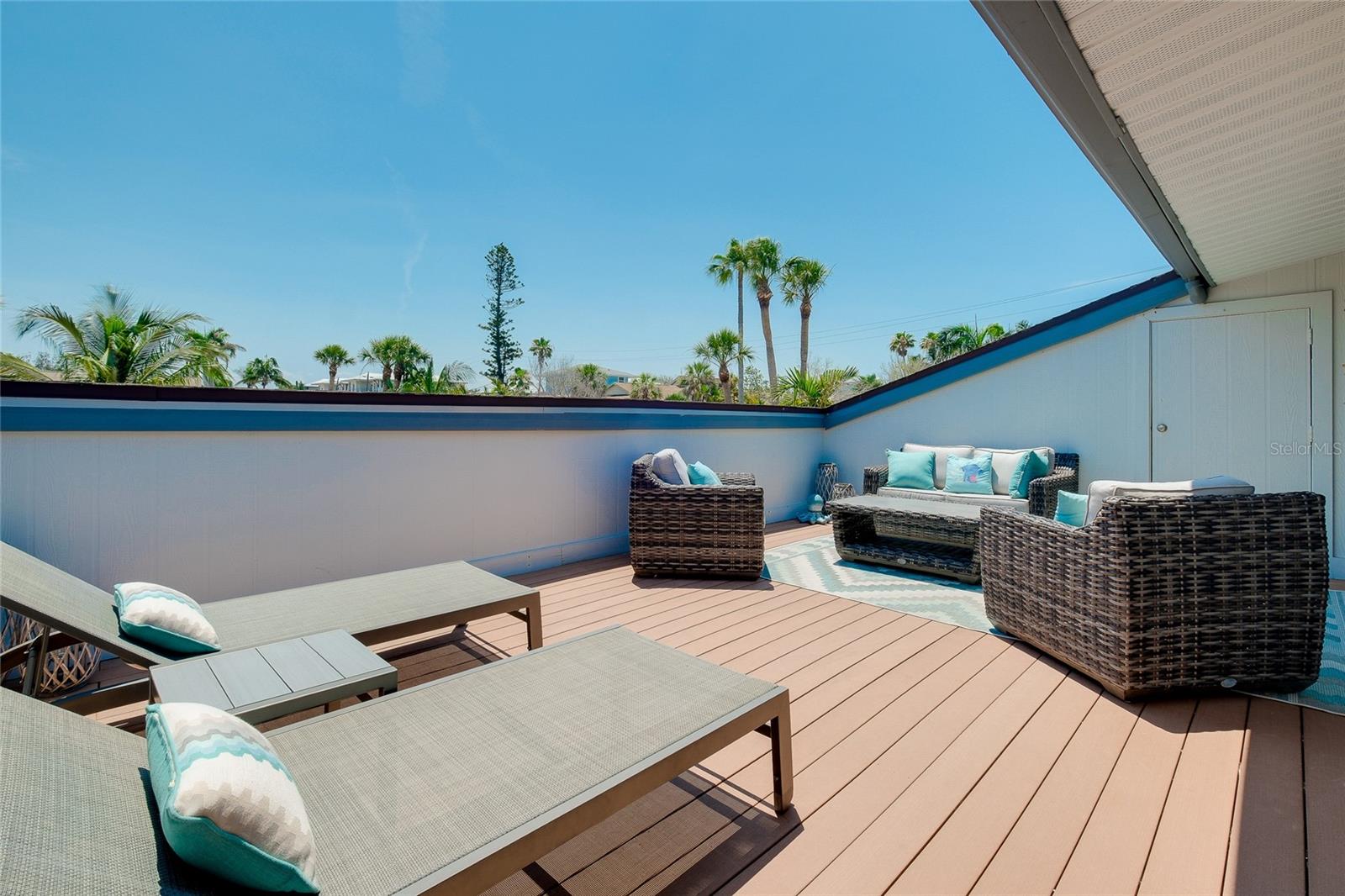 SIESTA SANDS - Residential