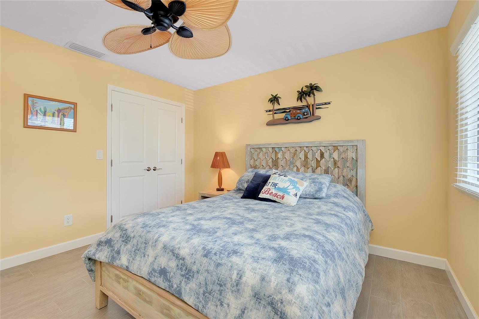 SIESTA SANDS - Residential