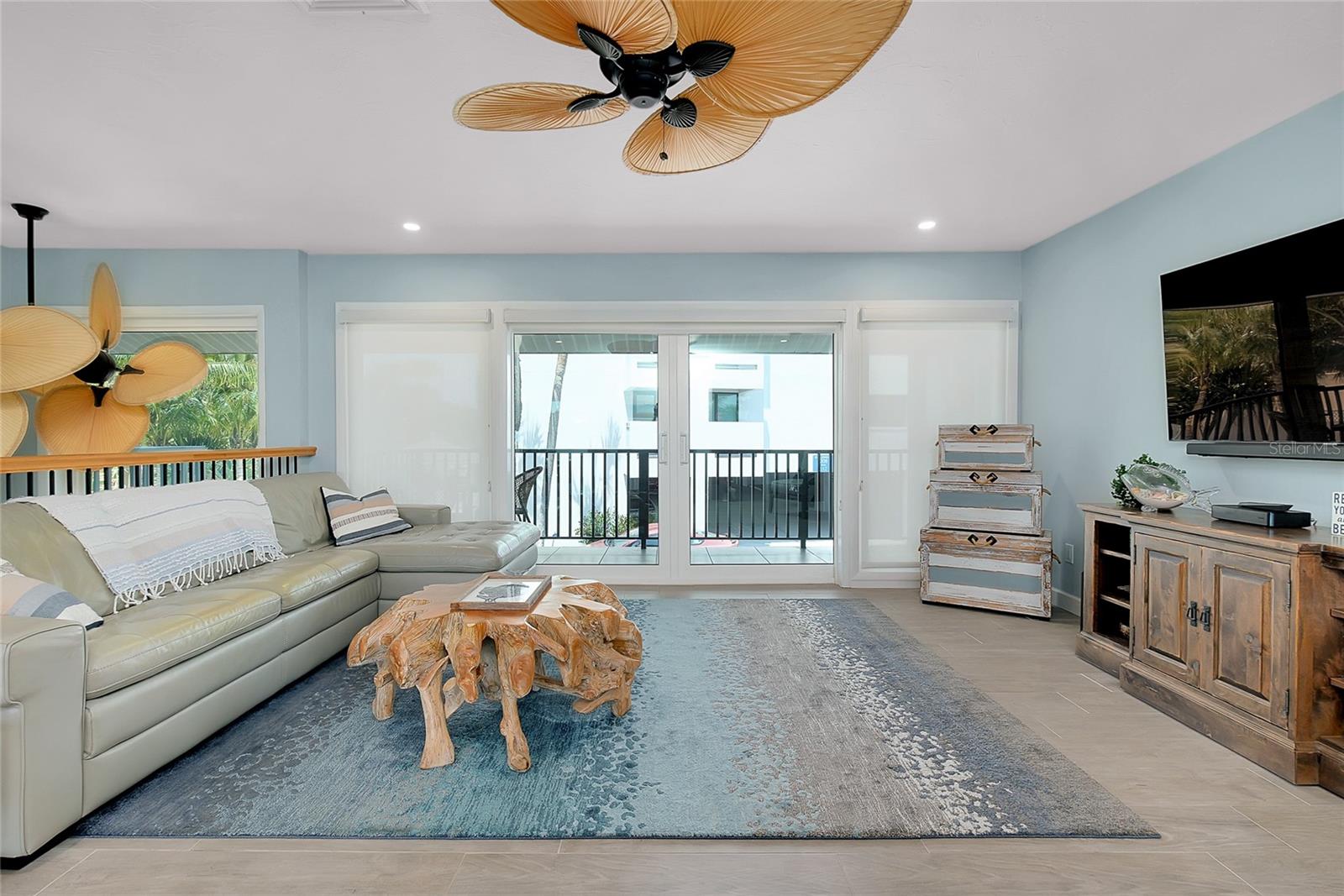 SIESTA SANDS - Residential