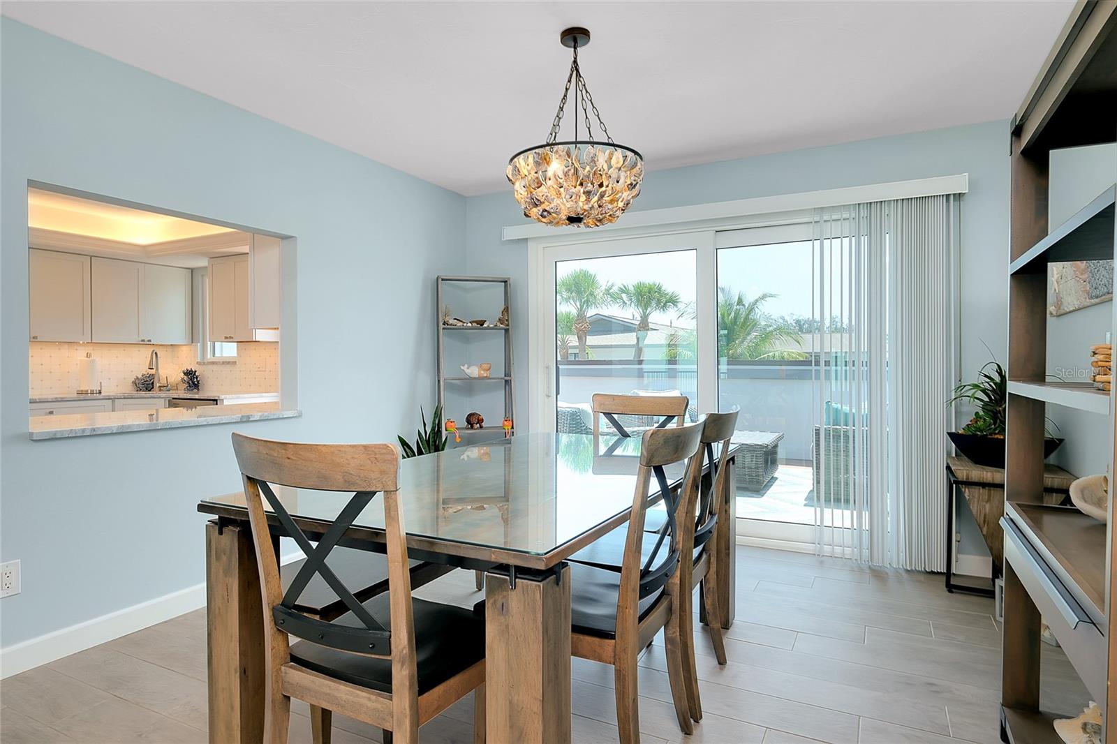 SIESTA SANDS - Residential