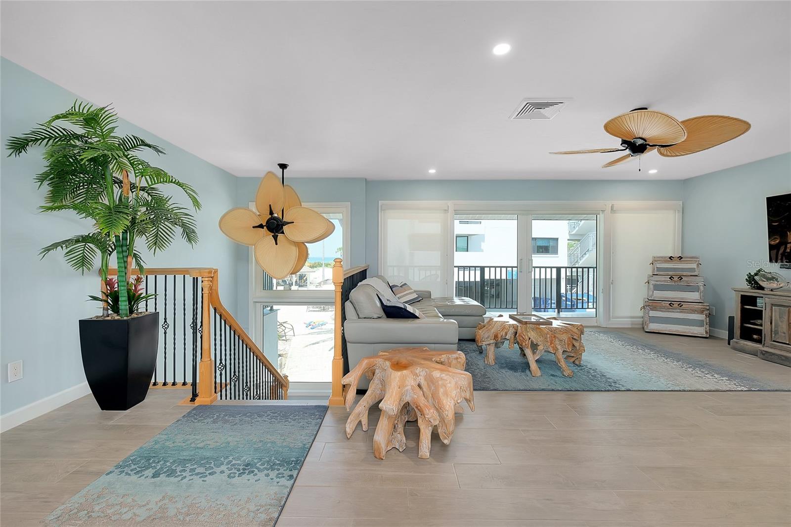 SIESTA SANDS - Residential