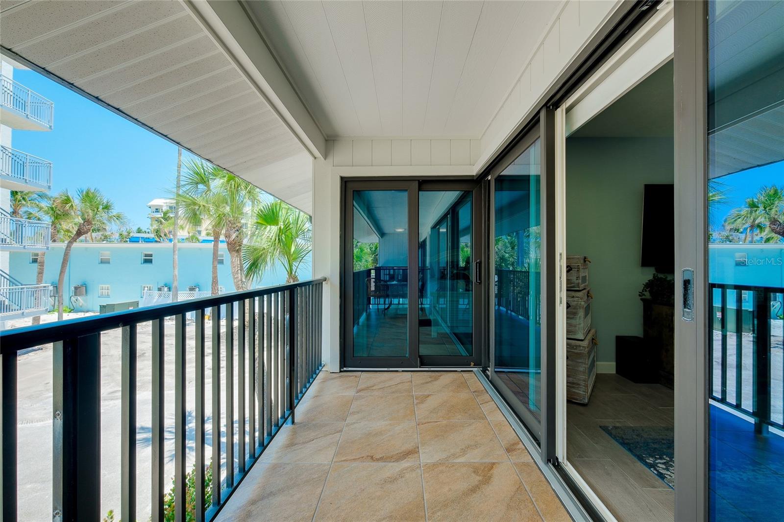 SIESTA SANDS - Residential