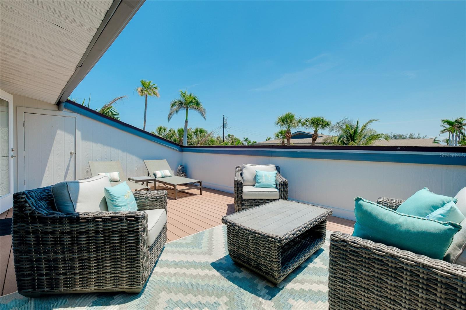SIESTA SANDS - Residential