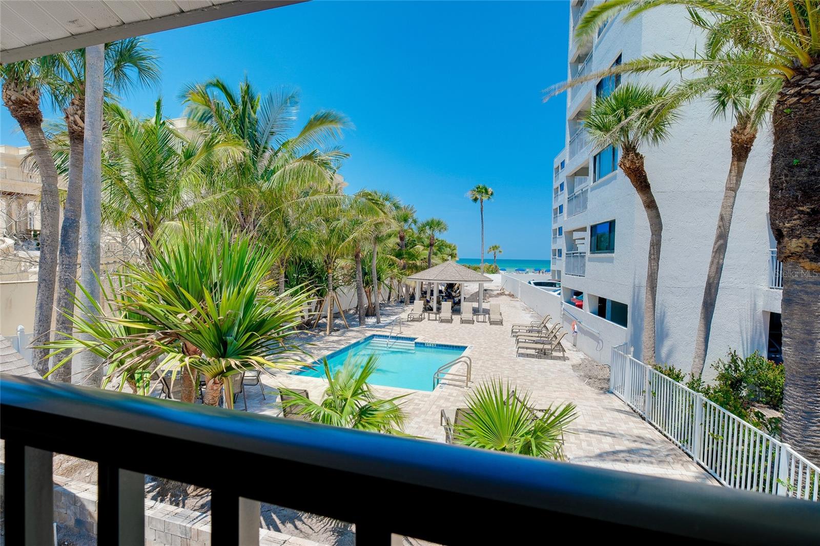 SIESTA SANDS - Residential