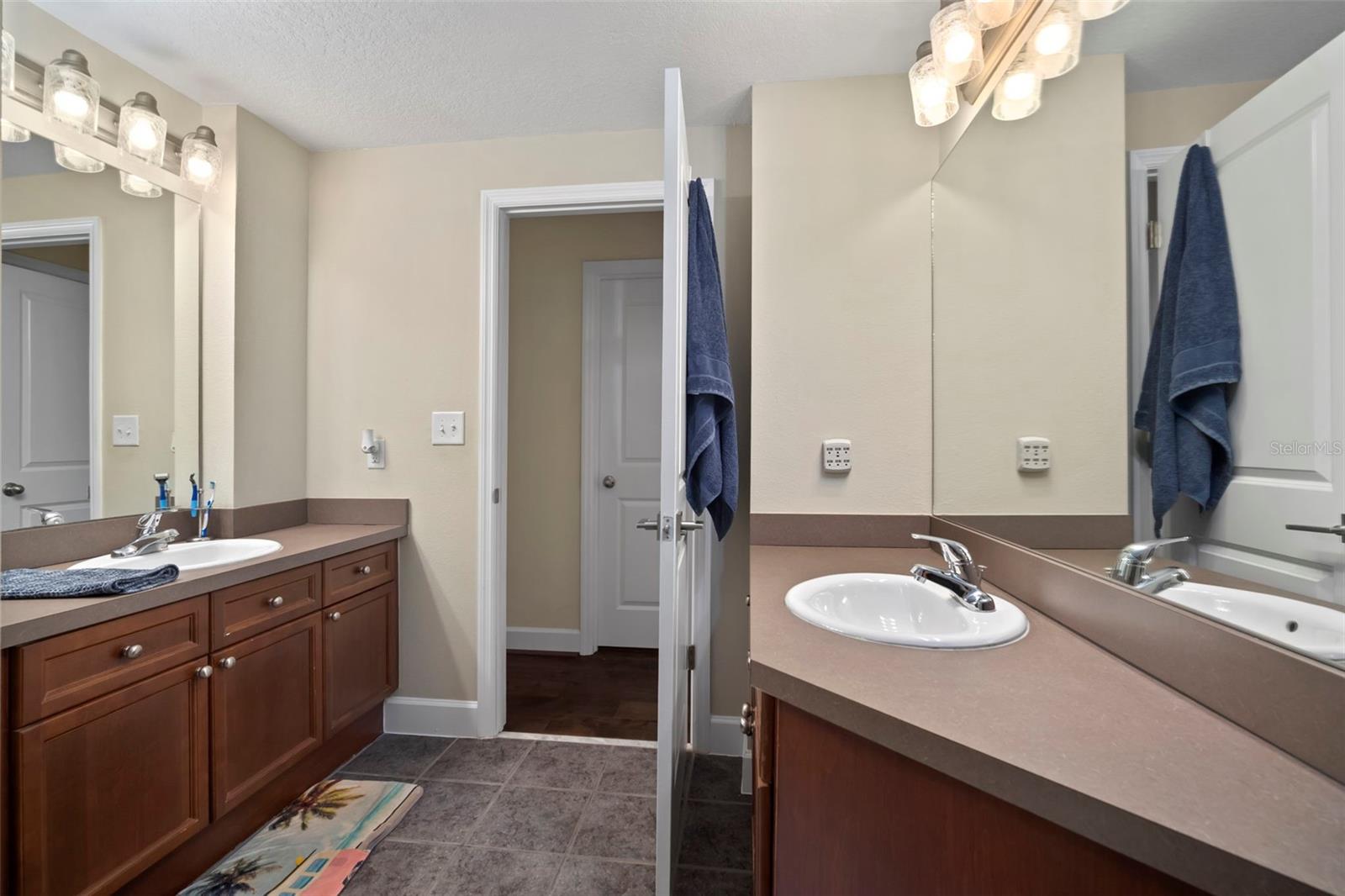 SEYBOLD FLATS A CONDO - Residential