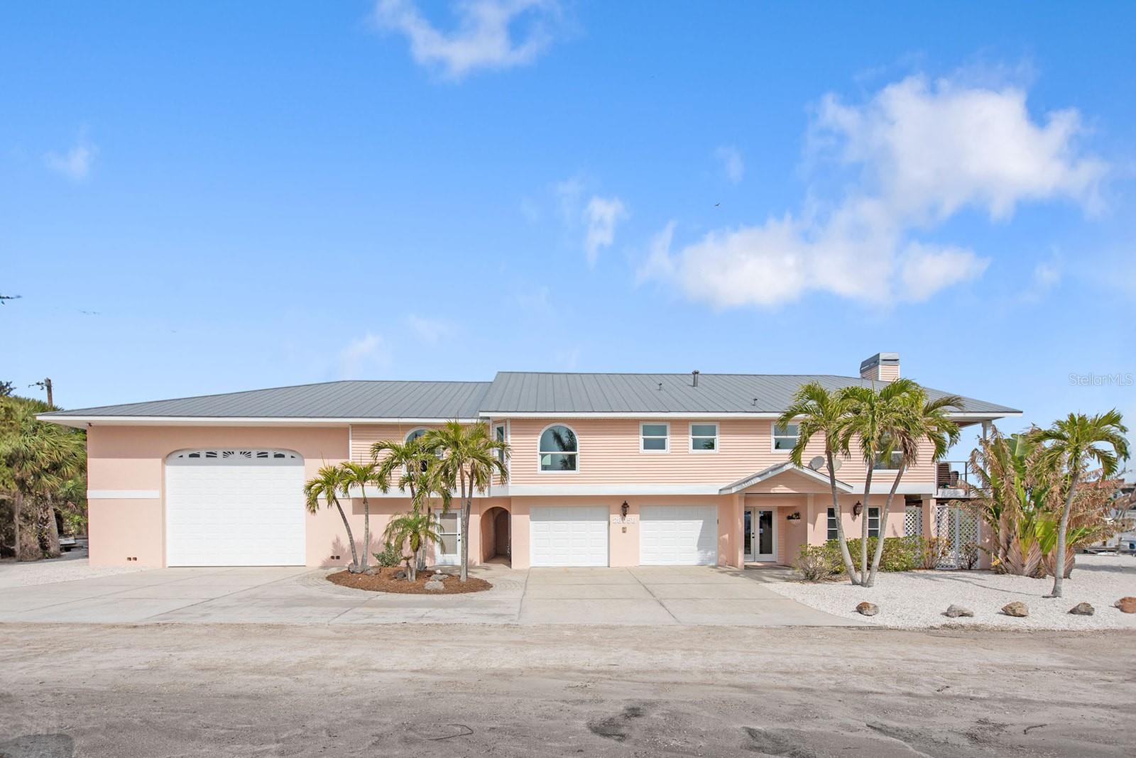 2805 N BEACH ROAD B