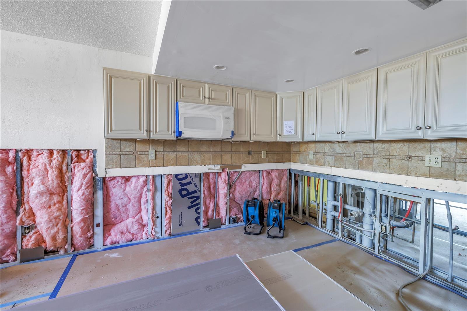 BAY ISLAND GROUP 7 - Residential