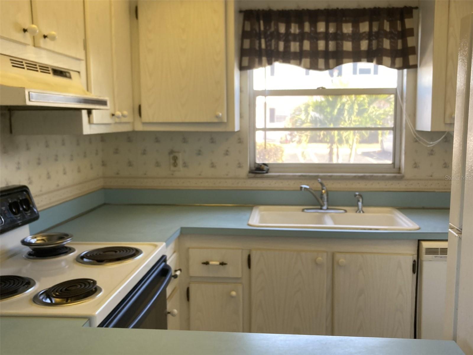 BURGUNDY UNIT ONE - Residential Lease