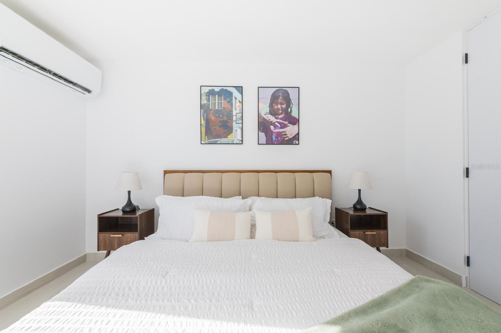 WALDORF TOWER - Residential Lease